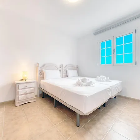 El Charcon B - 10 Meters To The By Lanzarote Tatil Evi Arrieta (Lanzarote)